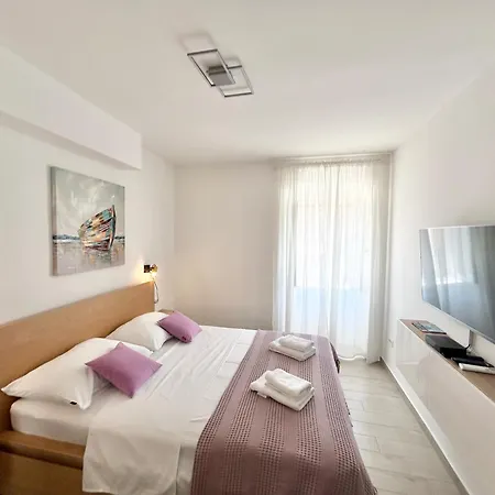 Perfectly Located Cherry Stone House Appartement