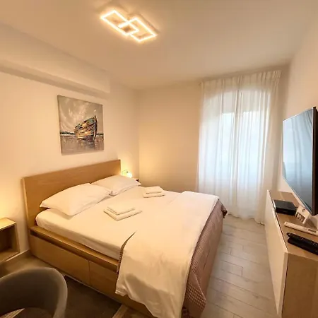 Daire Perfectly Located Cherry Stone House *