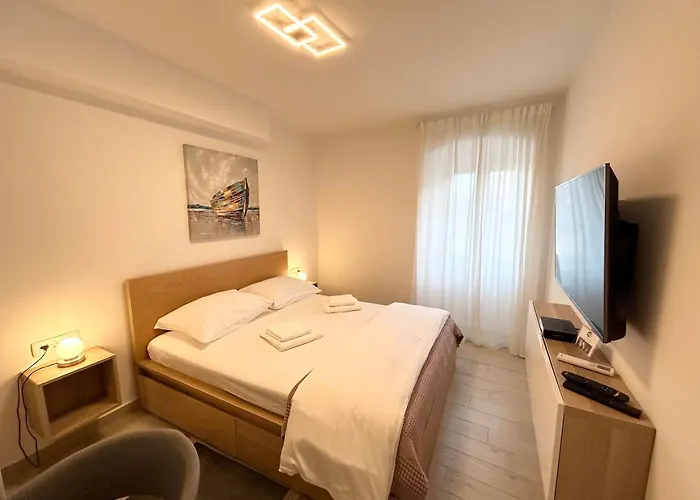 Perfectly Located Cherry Stone House Apartament Split