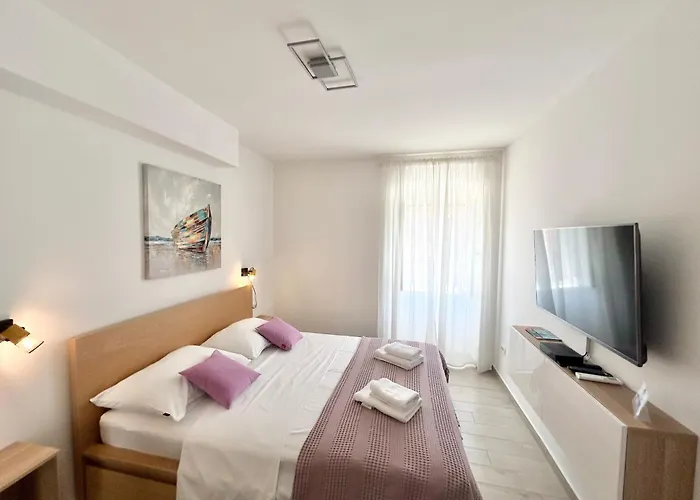 Perfectly Located Cherry Stone House Apartament