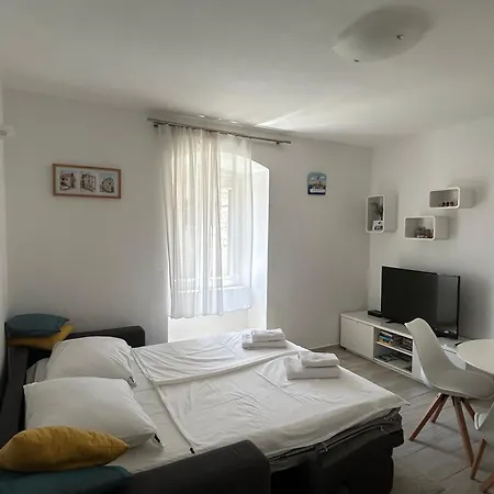 דירה Perfectly Located Cherry Stone House