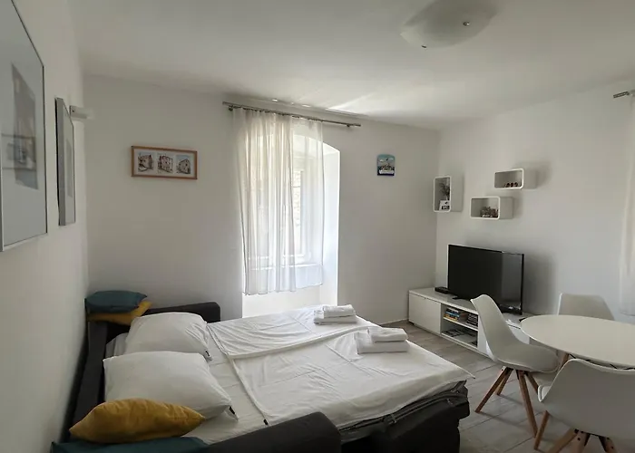דירה Perfectly Located Cherry Stone House